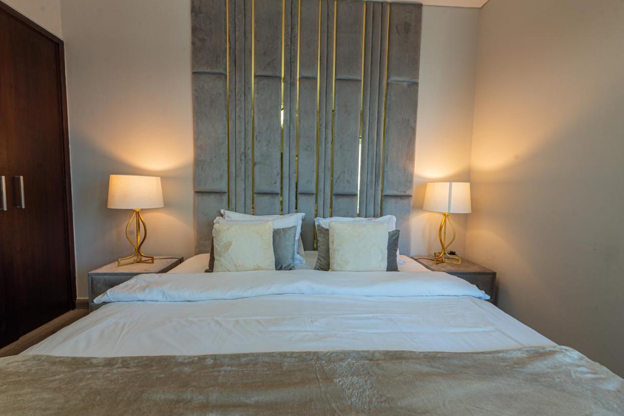 First Class 2Br With Full Burj Khalifa And Fountain View Dubai Exterior photo